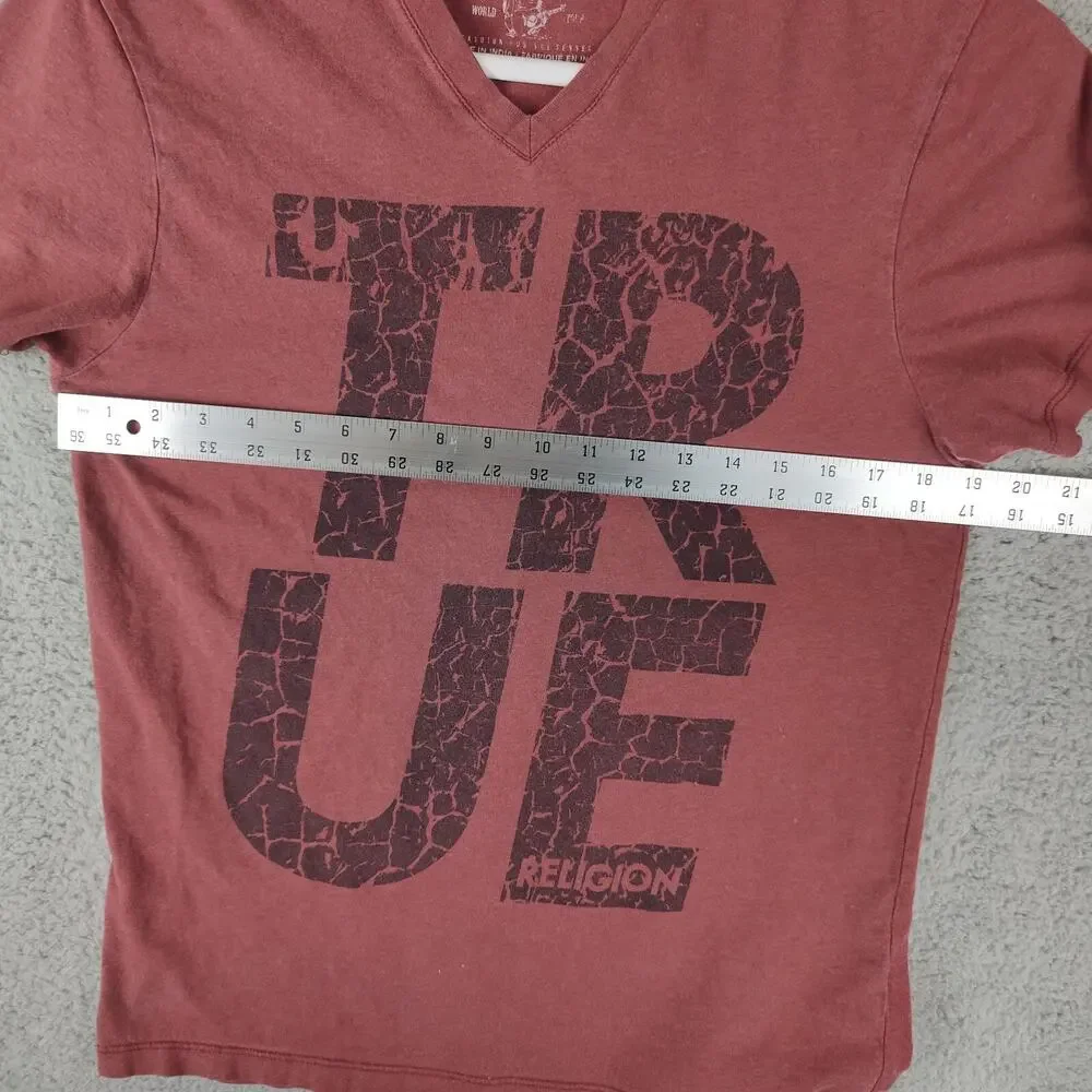 True Religion Shirt Red Men's Medium Short Sleeve Crew Neck Burgundy Graphic